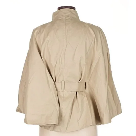Banana Republic Belted Trench Cape in Light Khaki - Picture 2 of 5